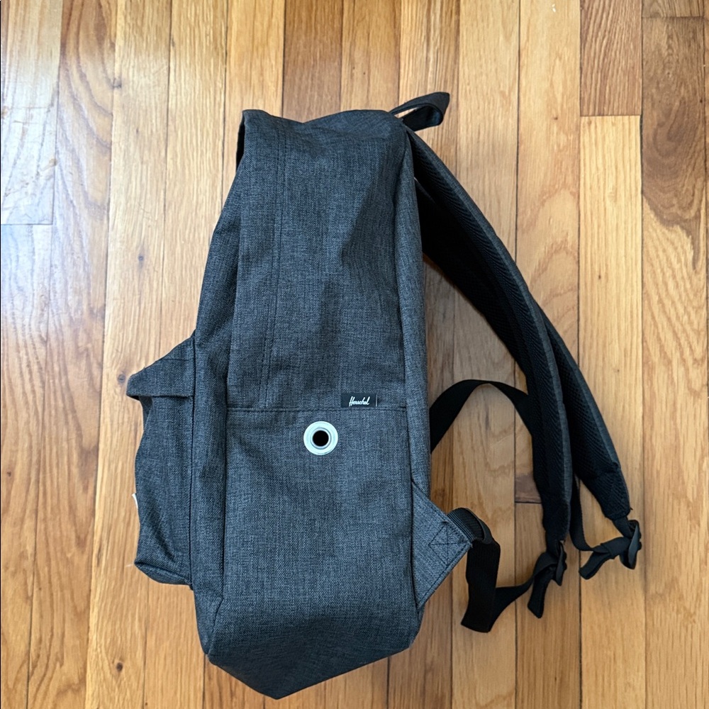 Herschel Backpack - image 9